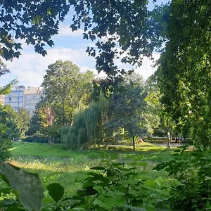 https://lovely-two-bedroom-apartment-with-free-parking.brusselshotelsbook.com