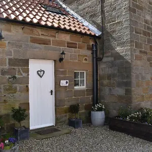 https://the-hayloft-whitby.yorkshirehotels.net